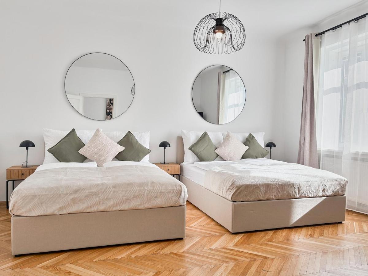 Bright - 3br - Fast Wifi - At Bus And Tram Station Apartment Wien